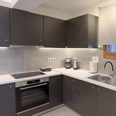 Serenity Batsi (Andros)