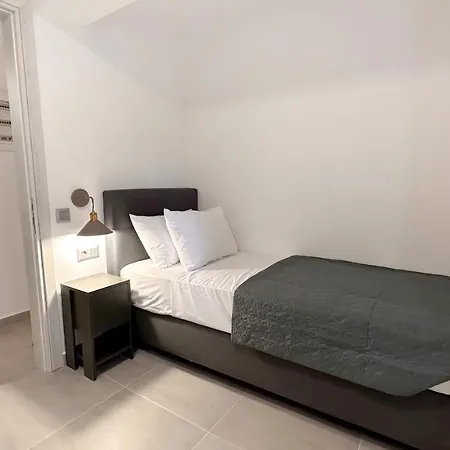 Holiday home Serenity Batsi *